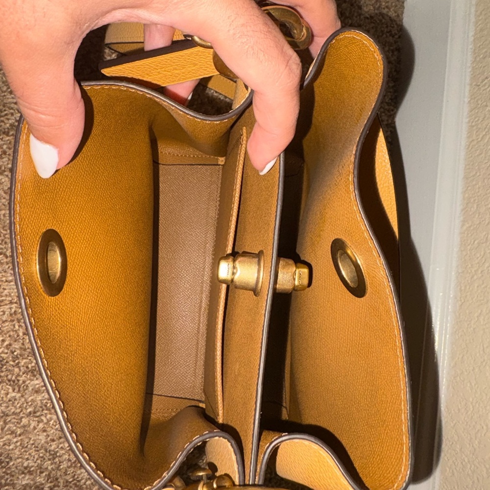 Authentic Coach Crossbody Purse - Picture 4 of 9